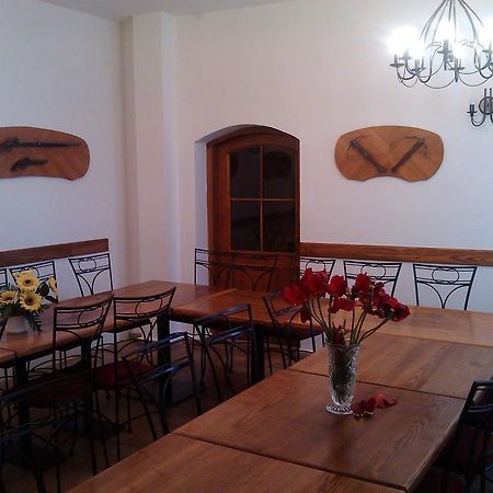 Penzion S Restauraci "U Mlyna Com" Litovel Ngoại thất bức ảnh