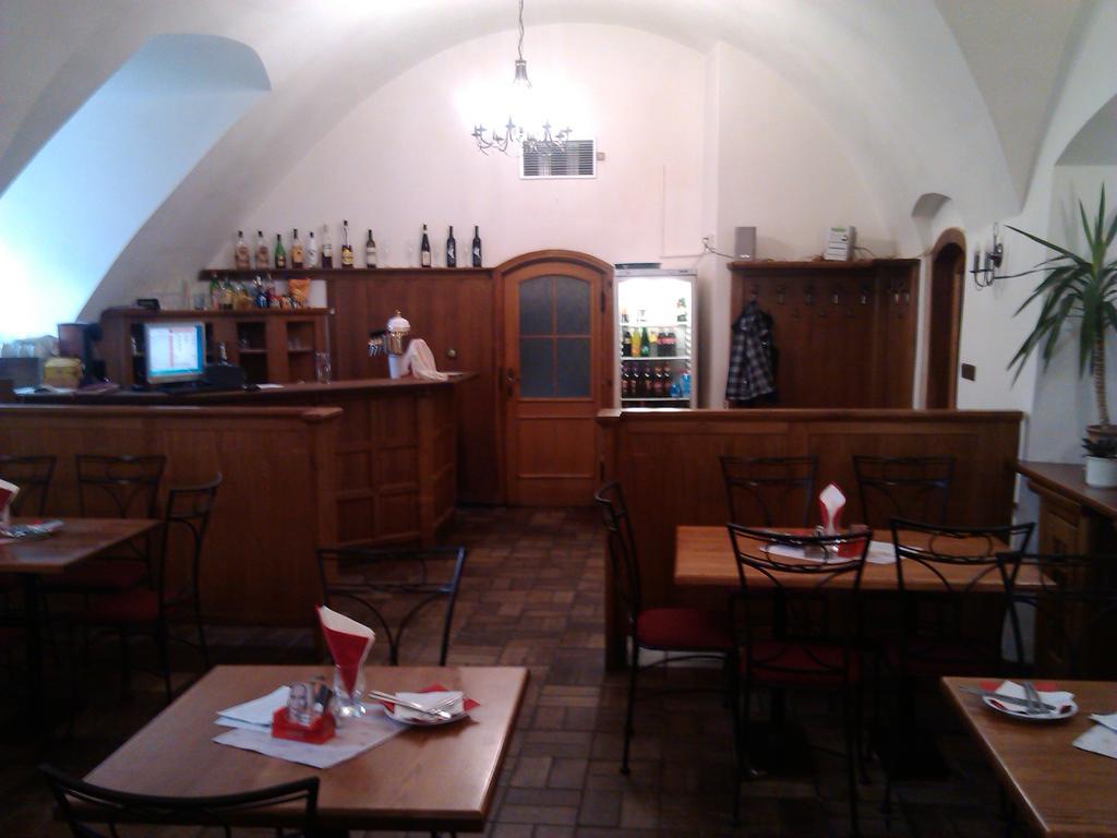 Penzion S Restauraci "U Mlyna Com" Litovel Ngoại thất bức ảnh